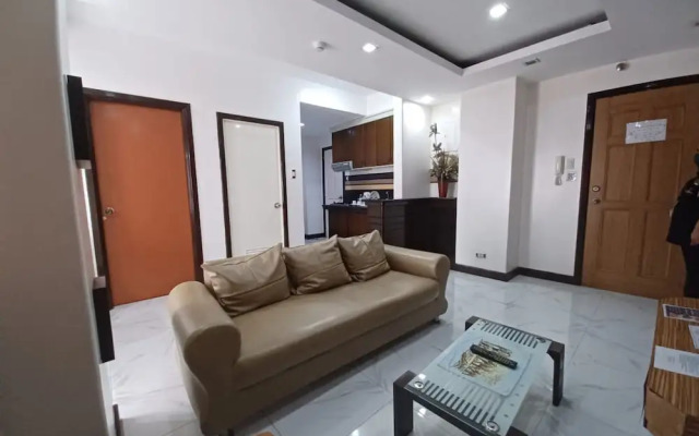 OYO 908 153 Silverio Suites