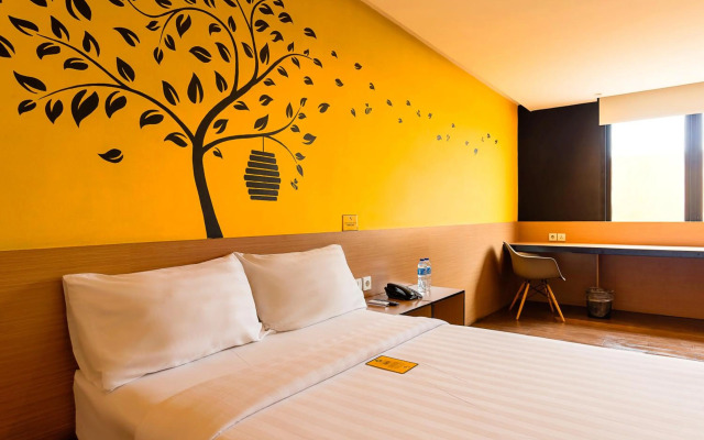 Yellow Bee Tangerang