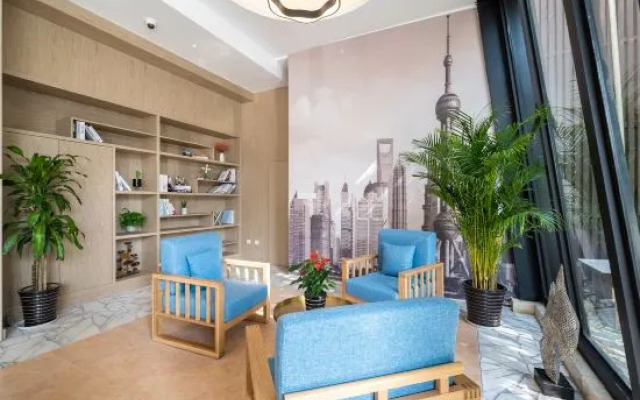 Waiting Hotel (Shanghai Jinqiao Store)