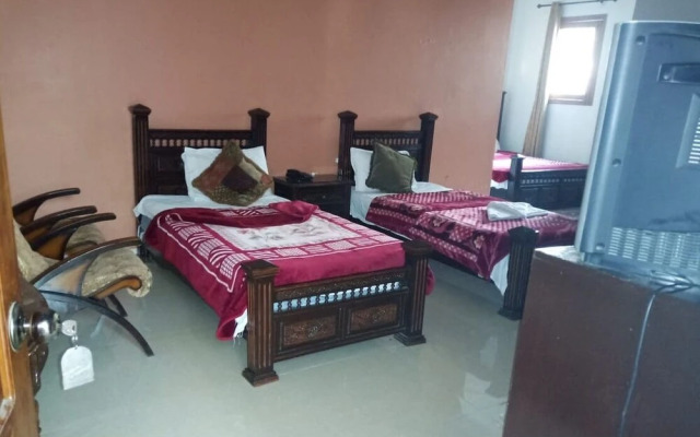 Hotel Orash Lodges