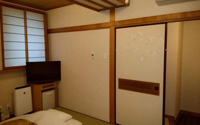 Ueno First City Hotel