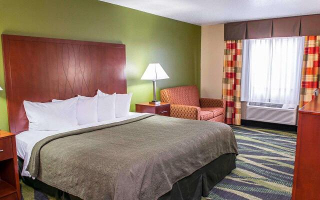 Quality Inn & Suites South Bend Airport