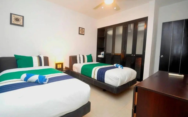 Poolside tranquil apartment in Playa del Carmen