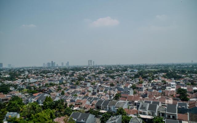 Stunning And Comfy Studio Amazana Serpong Apartment