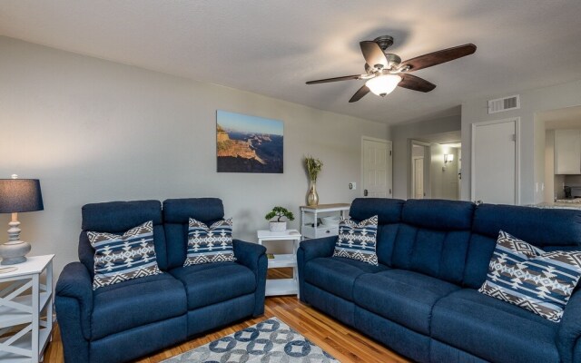 Villa Stone Creek 2 Bedroom Condo by RedAwning
