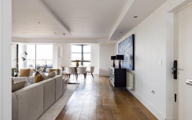 The River Thames View - Stunning 2bdr Flat With Study Room Balcony