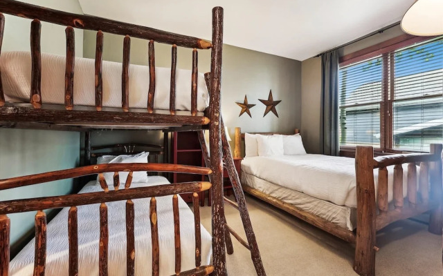 Main Street Junction 19 2 Bedroom Condo