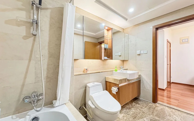 Tyms Entire bedroom Apt By Takashimaya