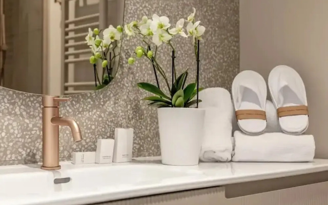 Suites FL by Sweett