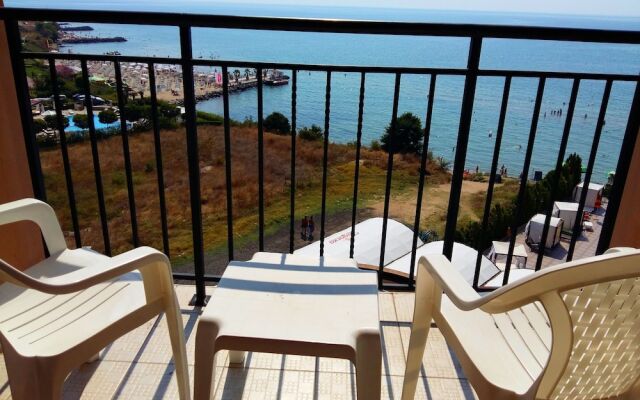 Grand Hotel St.Vlas - Menada Apartments