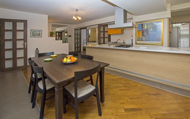 FlatsInYerevan - Apartments by Republic Square