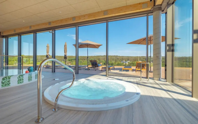 Hotel GLAR Conference & SPA