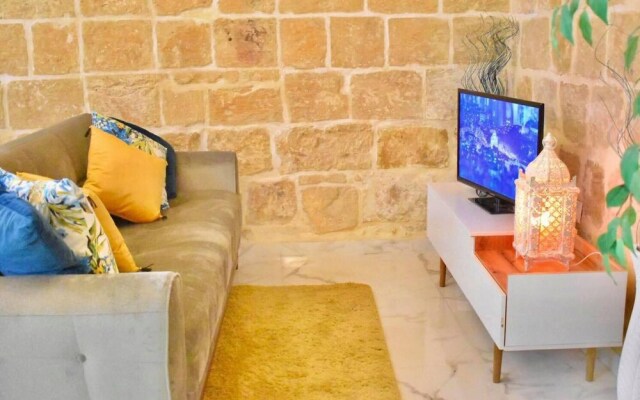 Compact And Cheerful House Close To Valletta