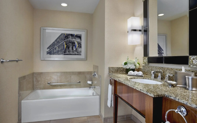 Loews New Orleans Hotel