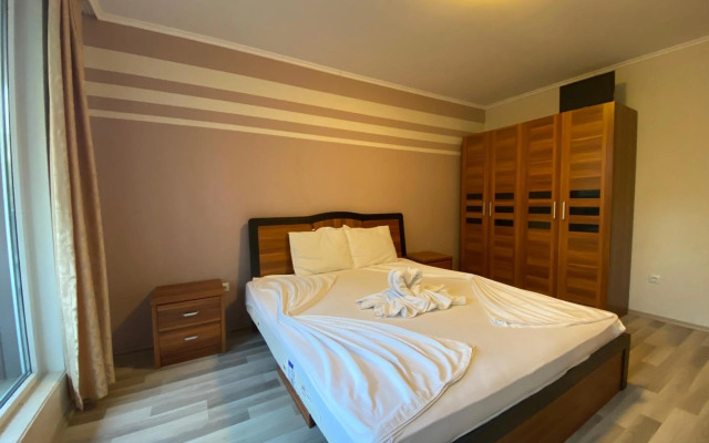 Private Cozy Apartment Admiral Plaza A1