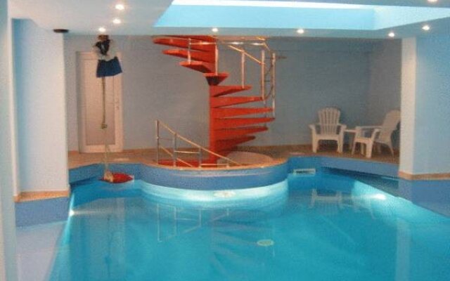 Vila Casa Victor