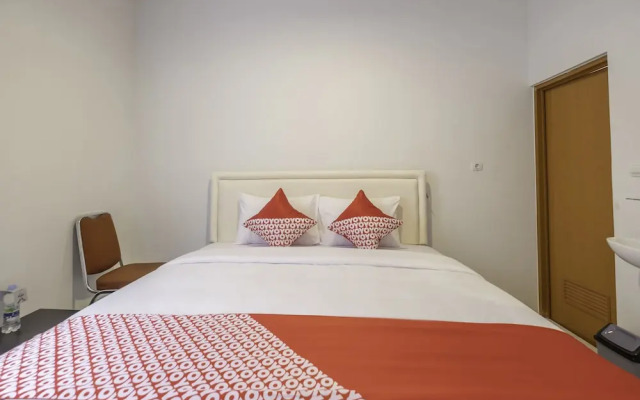 Rossan Villa 4 Hotel near Pasar Lembang RedPartner