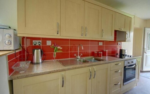 Archaic Holiday Home in Parracombe with Garden near Exmoor Zoo