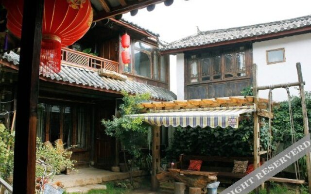 Yuhuai Renjia Inn