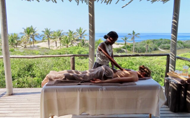 Travessia Beach Lodge