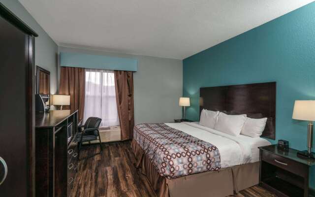 La Quinta Inn & Suites by Wyndham Knoxville East