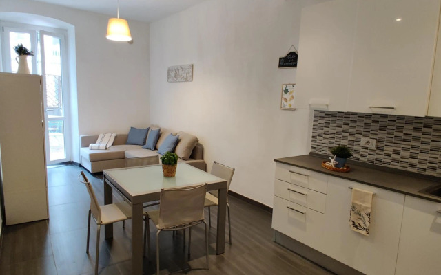 Vista sul carruggio, centro storico di Chiavari