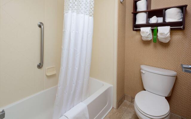 Hampton Inn & Suites Durham/North I-85