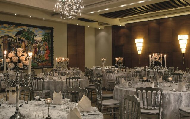 Mövenpick Ambassador Hotel Accra