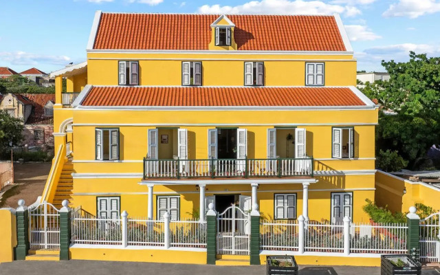Drift Hotels
