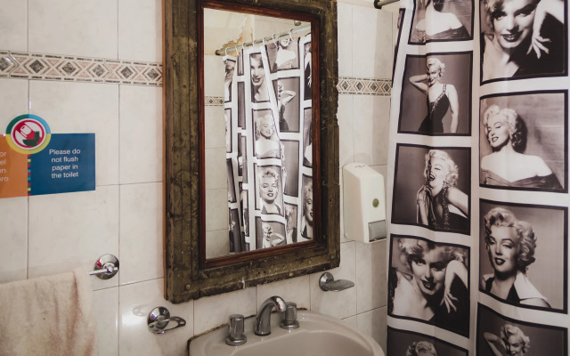Babilonia Hostel