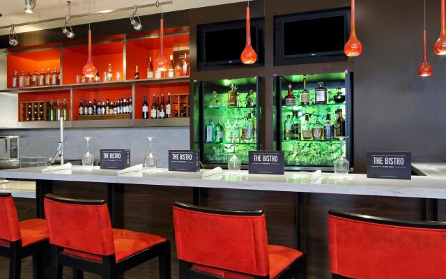 Courtyard by Marriott Oakland Downtown