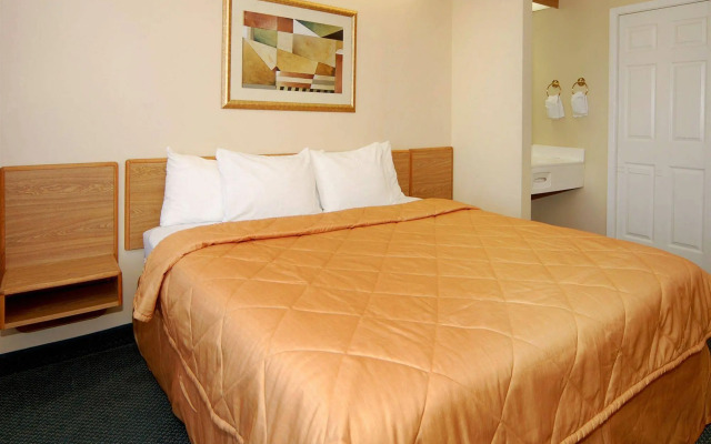 Hathaway Inn