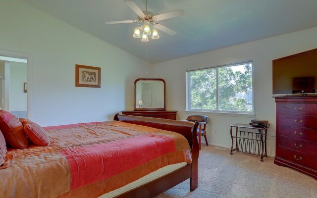 Amber Sunset 3 Bedroom Home by RedAwning