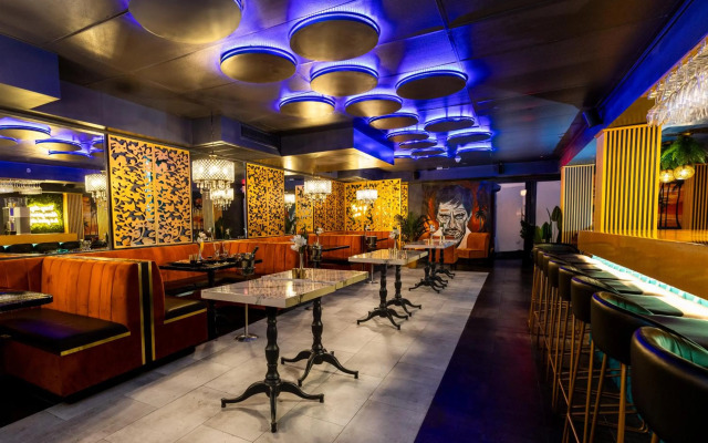 The Colony Hotel