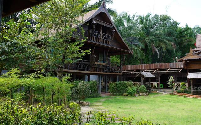 Boutique Village Hostel