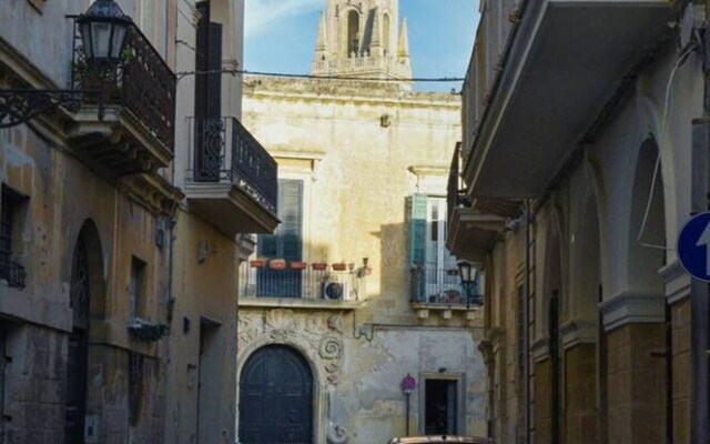 Holiday Home Sleeps 6 in the Historic Center of Le