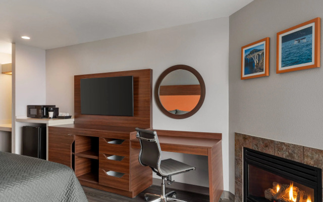 Travelodge by Wyndham Depoe Bay
