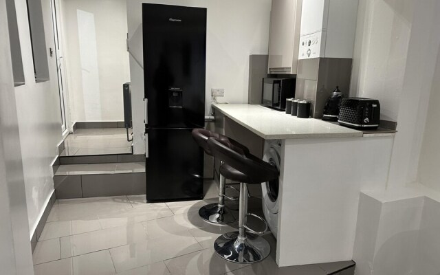 Eliteelegance Suites 2-bed Apartment in Sheffield