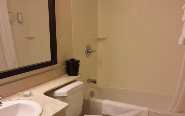 Travelodge Suites by Wyndham Moncton