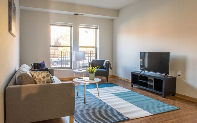 North Loop 1 Br Apt By Frontdesk