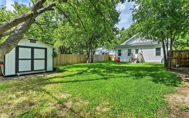 Historic + Fully Renovated Waxahachie Home!