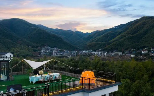Jingyun Mountain Lodge, Mount Mogan