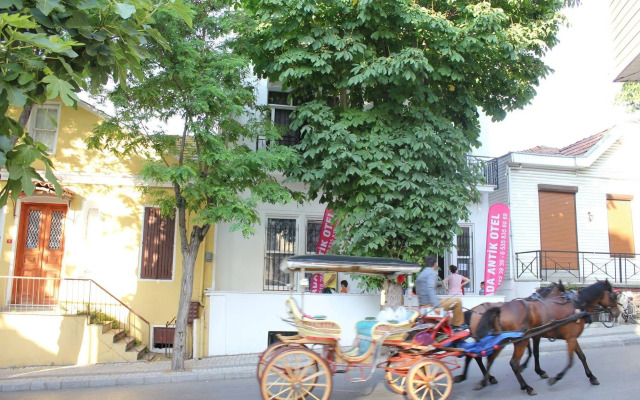 Ada Antik Otel