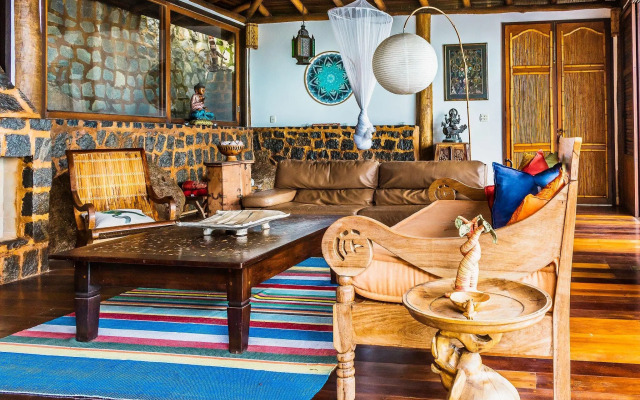 Casa de luxo com piscina e natureza em Ilhabela