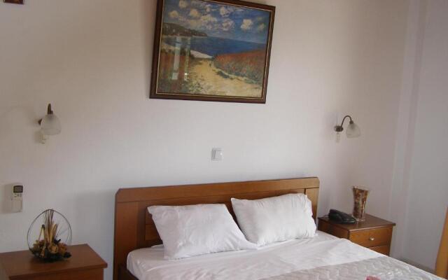 Evridiki Apartments