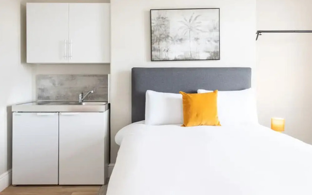 Host Stay Clifton Studio 4