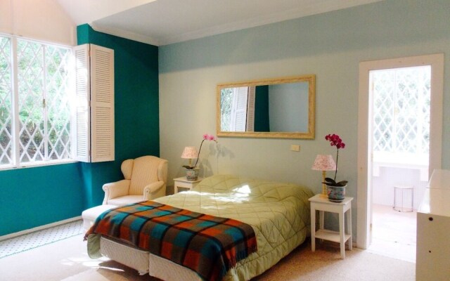 Casa Yvitú Blue Bird Hotel