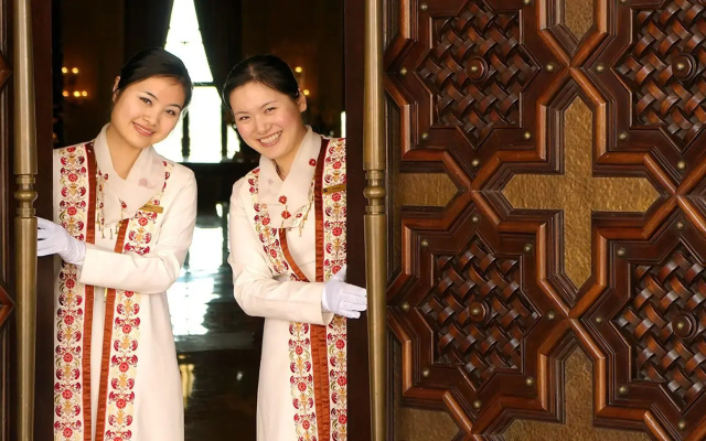 Shangri-La  Apartments Qaryat Al Beri