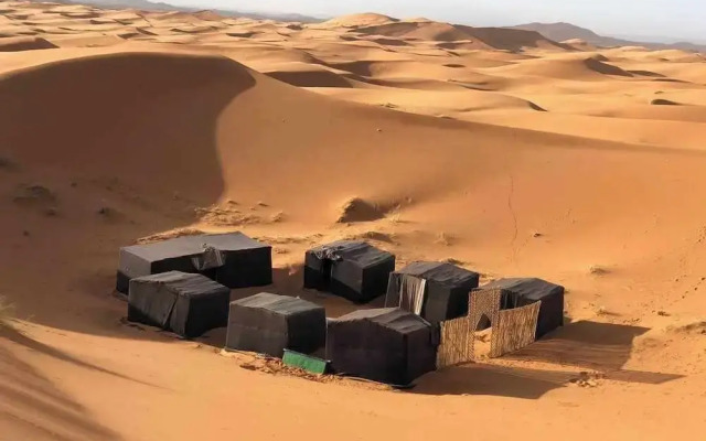 Overnight Camp Merzouga & Camel Tours