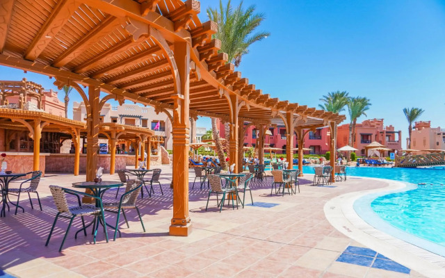 Charmillion Sea Life Resort